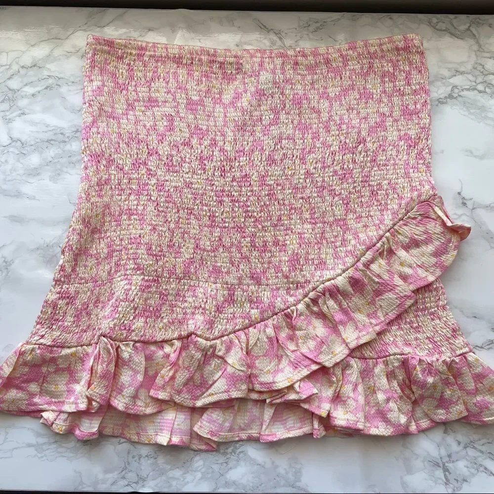 ZARA Floral Daisy Pink Print Ruched Mini Skirt